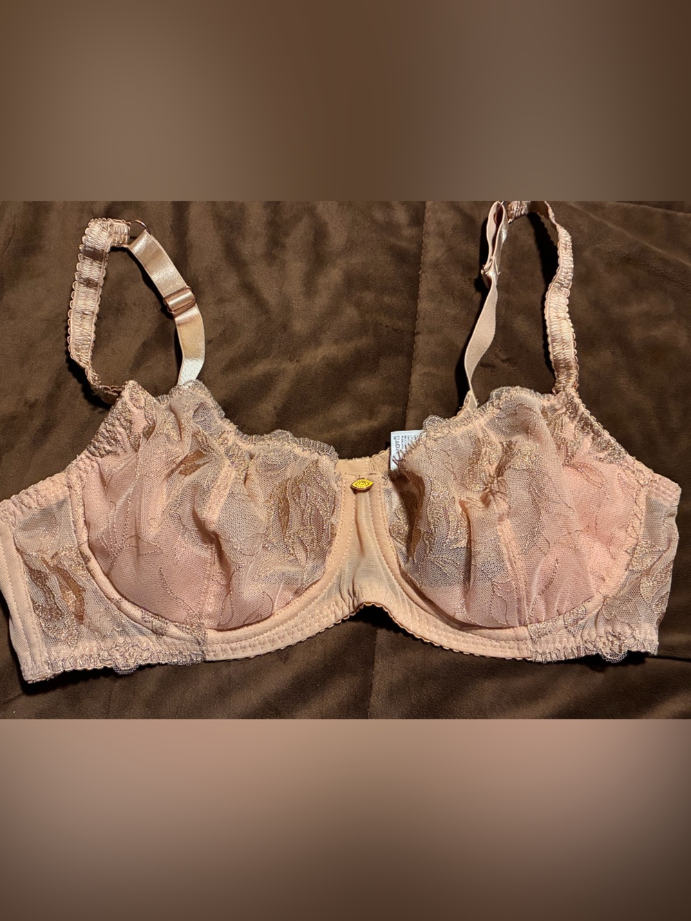 sofia by sofia vergara Lace Underwire Bra, size 38C, gold metallic design